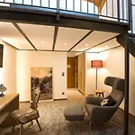 Elements Christlessee 4*
