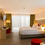 Elements Christlessee 4*