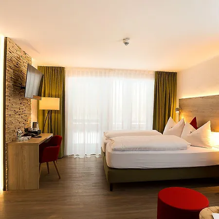 Hotell Elements Christlessee 4*