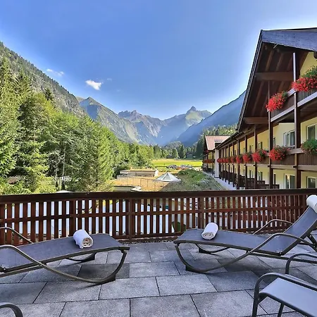 Hotell Elements Christlessee 4*