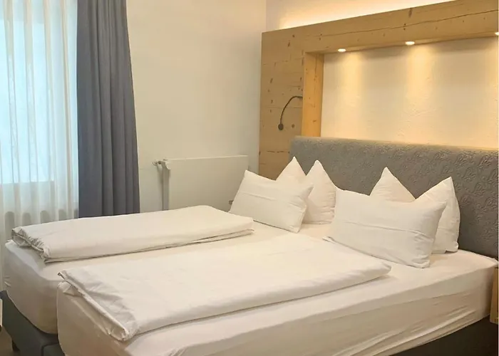 Elements Christlessee